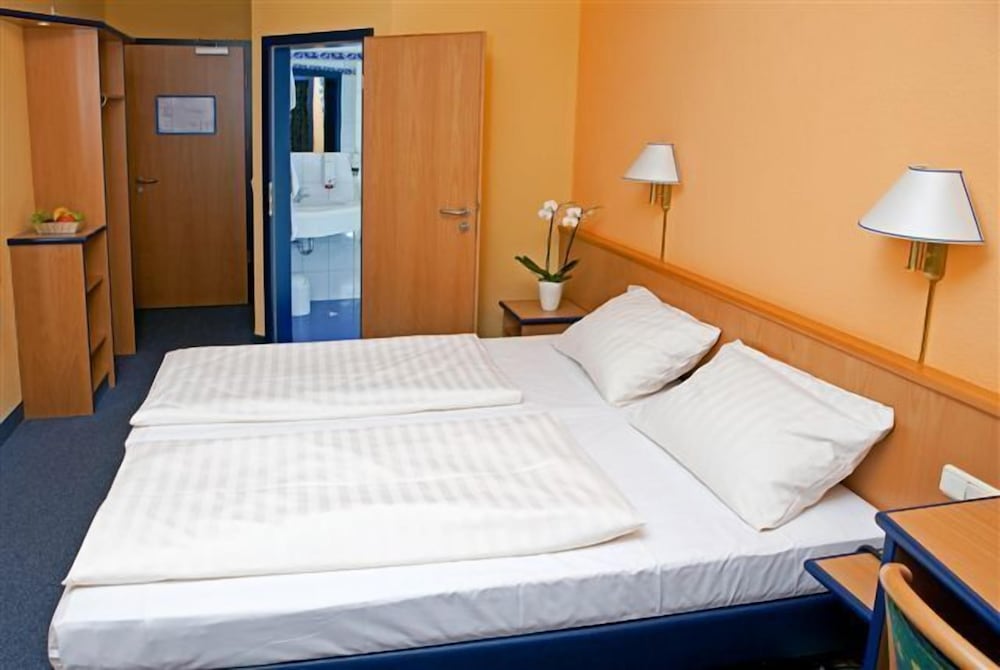 Comfort Twin Room photo 2