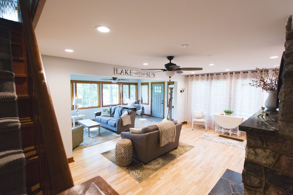 Deluxe House, 4 Bedrooms, Kitchen, Beachside photo 1