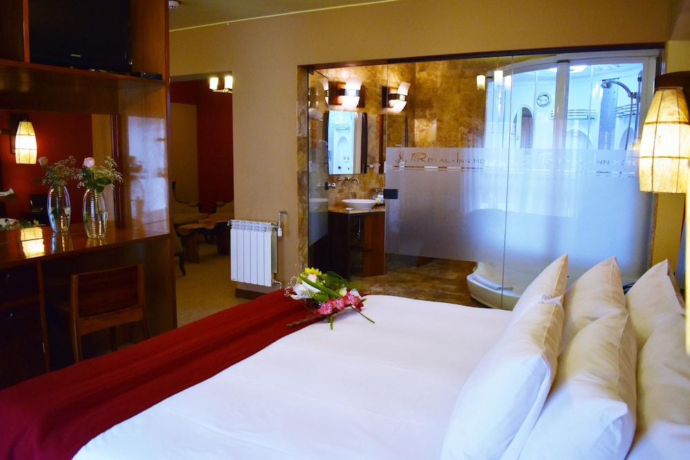 Royal Suite photo 2