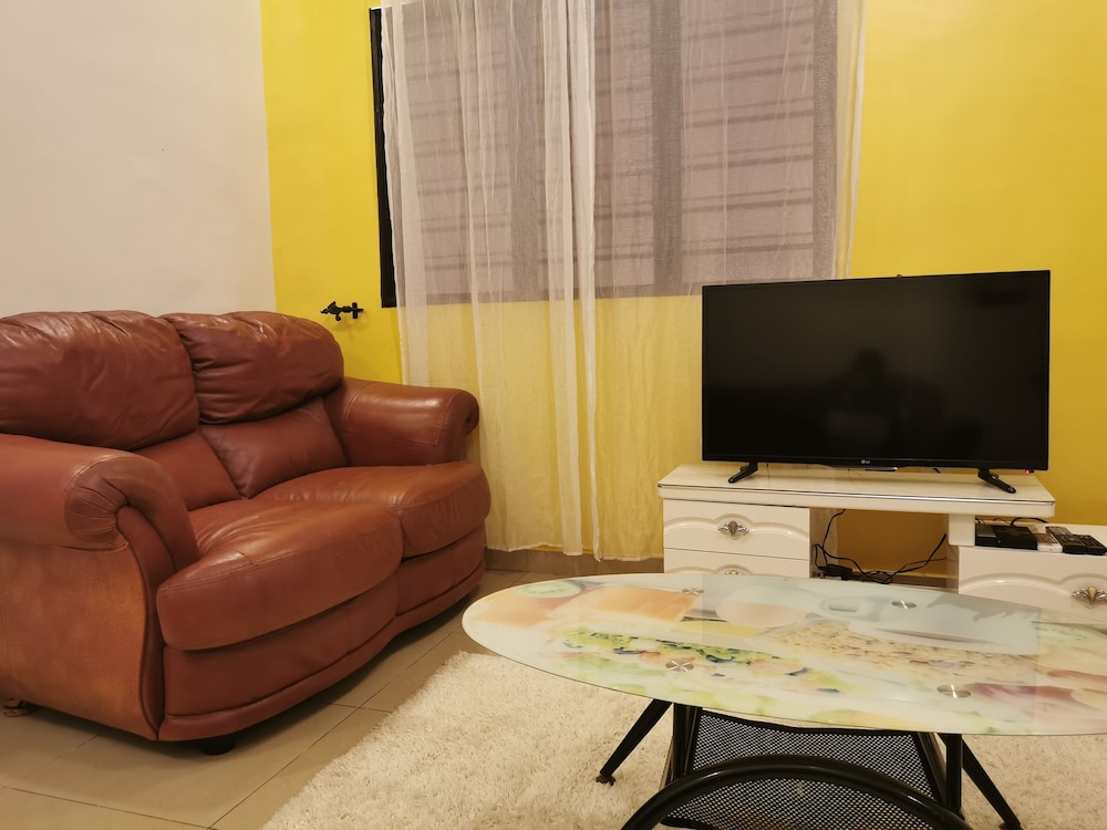 Classic Apartment, 2 Bedrooms photo 3