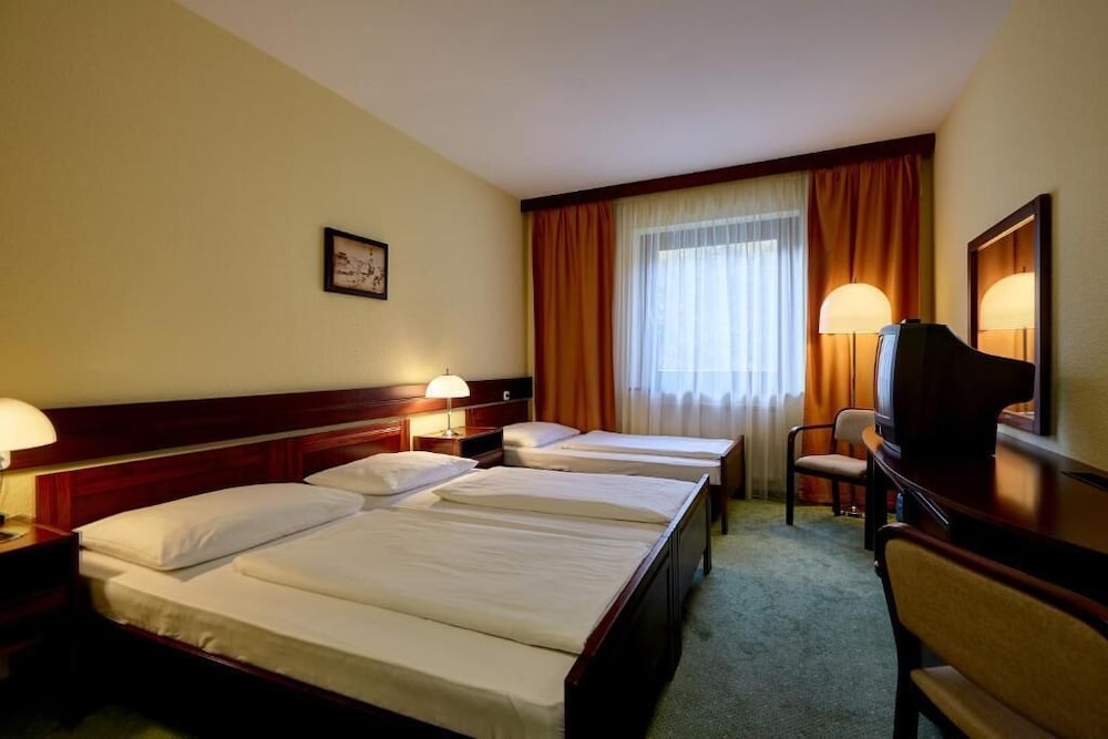 Comfort Double Room, 1 King Bed photo 2