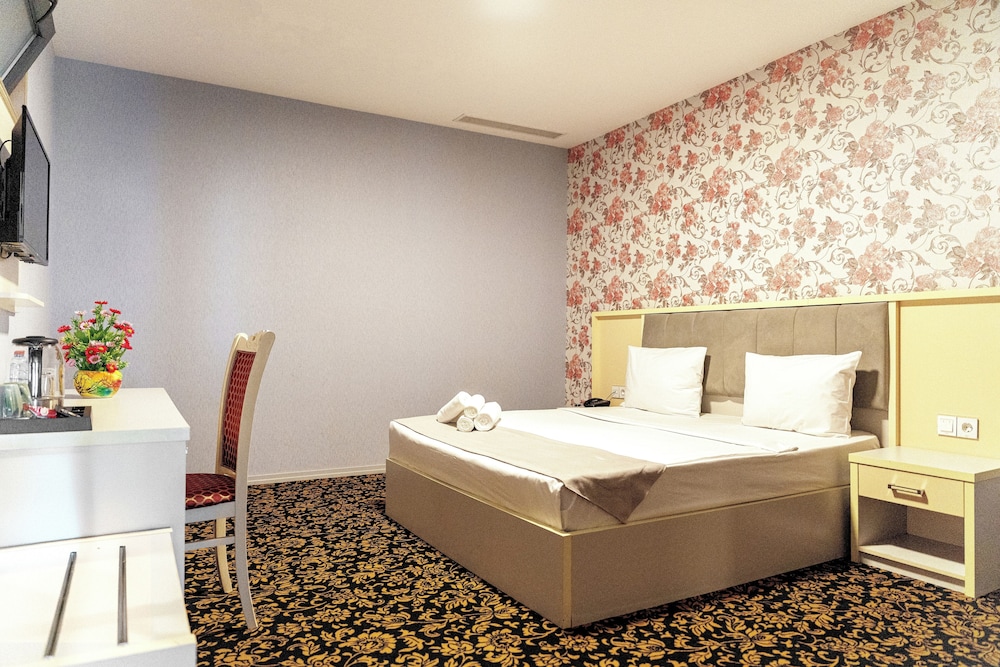 Standard Suite, 2 Bedrooms, Non Smoking, City View