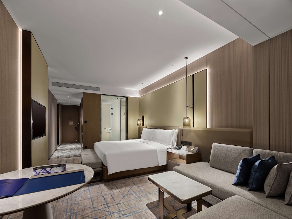 Room, 1 King Bed photo 3