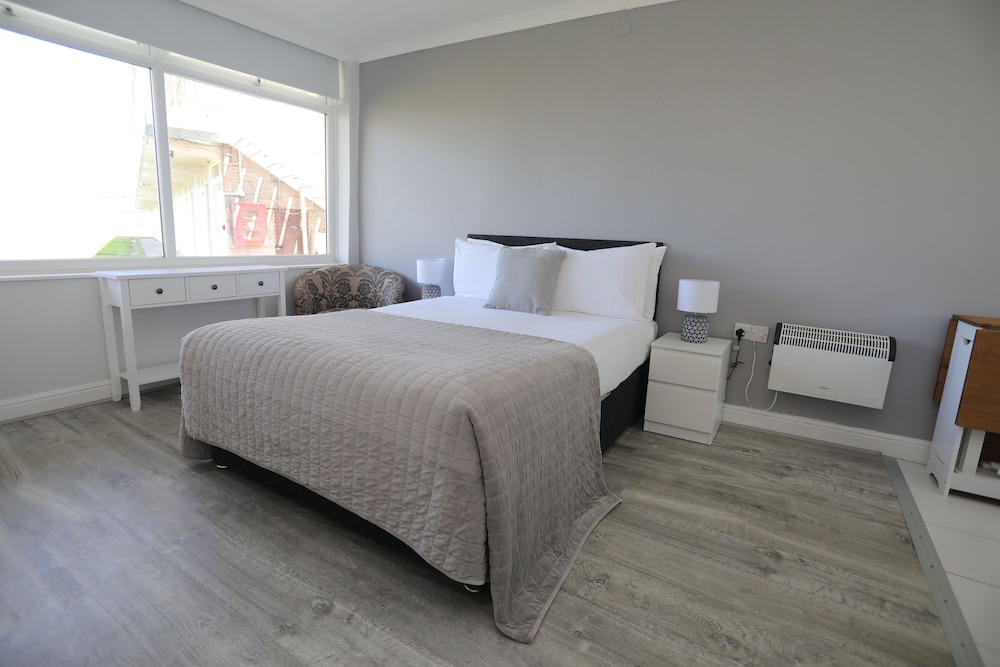 1 Double Bed and 1 Single Bed/Twin Bed photo 3