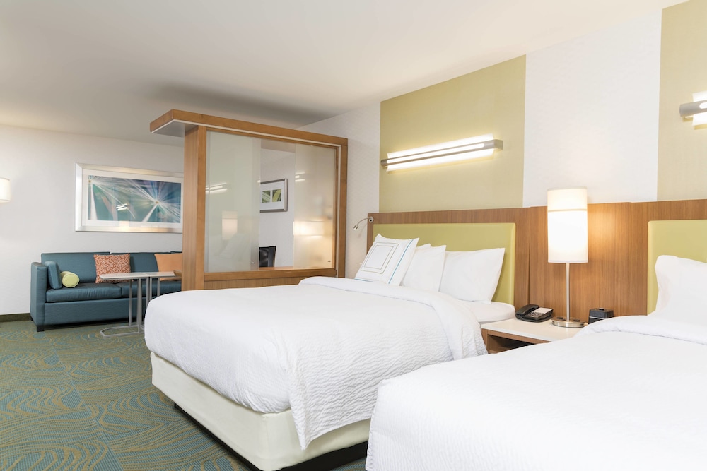 Suite, Multiple Beds