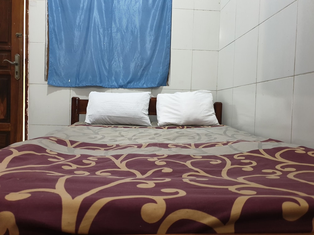 Economy Double Room photo 2