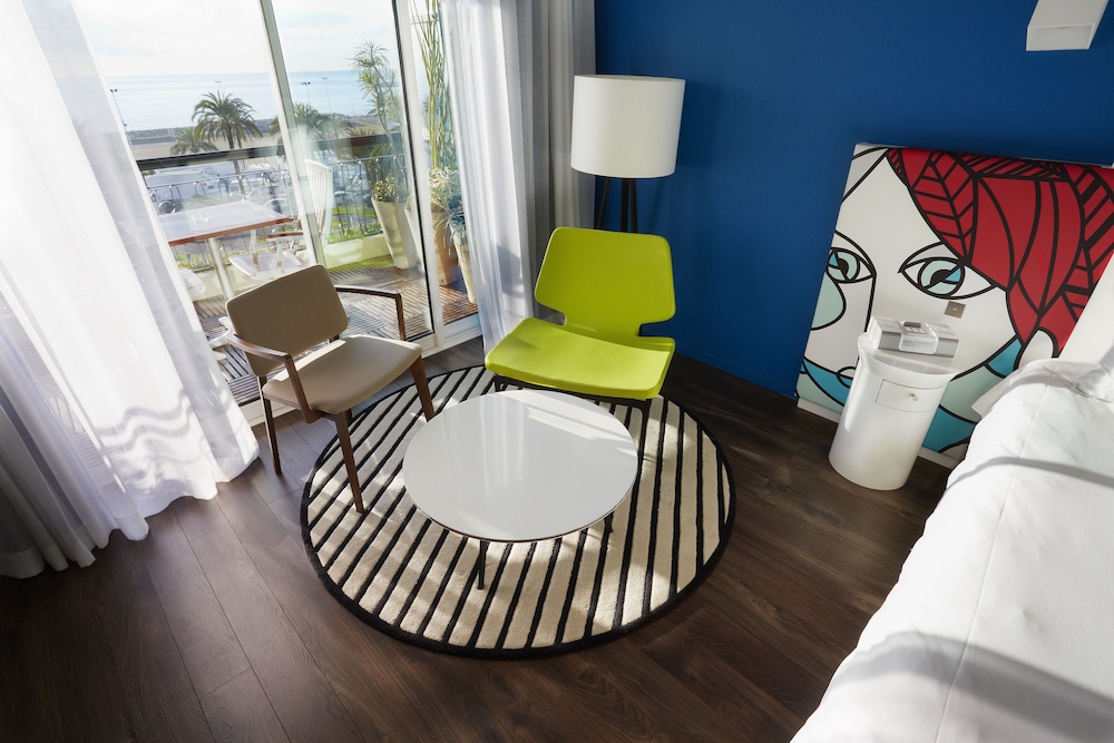 Premium Twin Room, Balcony, Sea View - Photo 3