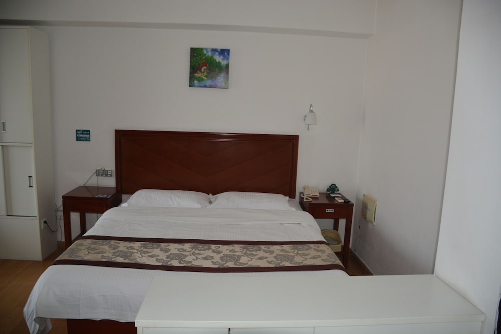 Deluxe Room, 1 King Bed