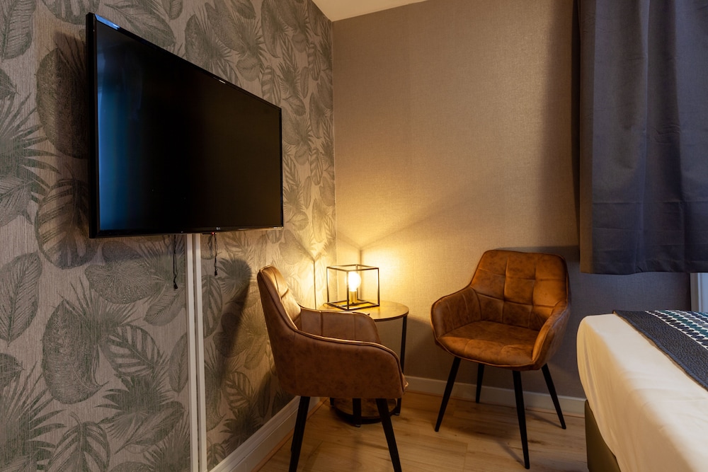 Business Room, 2 Twin Beds, Non Smoking - Photo 10