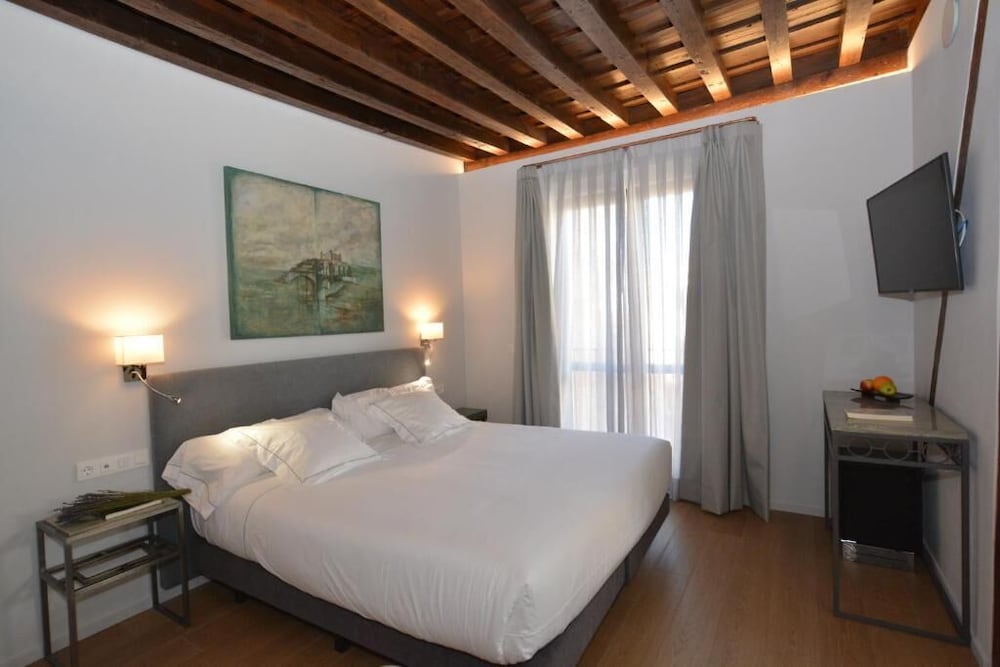 Double Room (Boutique) - Photo 6
