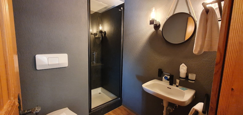 Standard Room photo 2