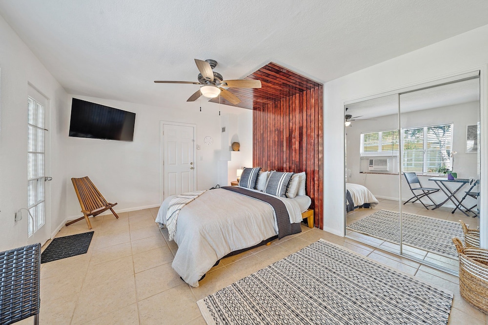 Premier Studio Suite photo 2