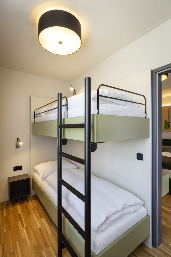 Family Apartment, 2 Bedrooms - Photo 5