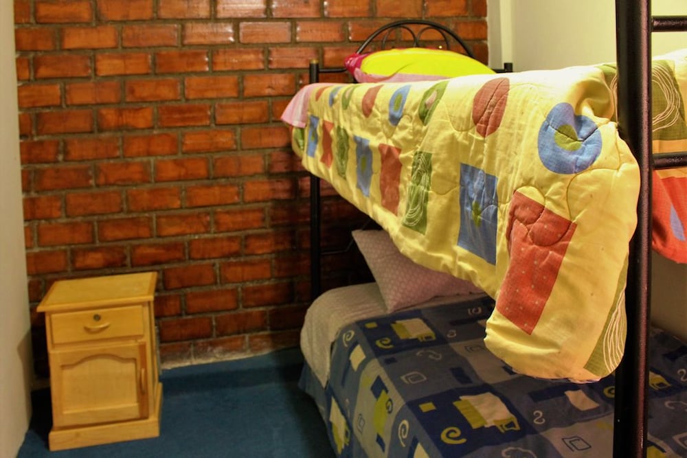 Basic Twin Room photo 2