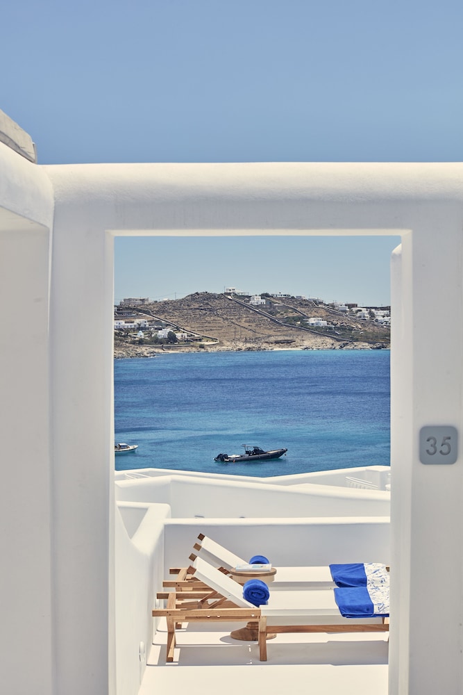 Junior Suite, Jetted Tub, Sea View - Photo 8