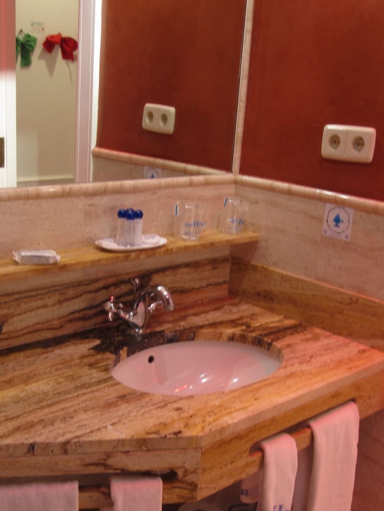 Classic Double Room (SPA) - Photo 3