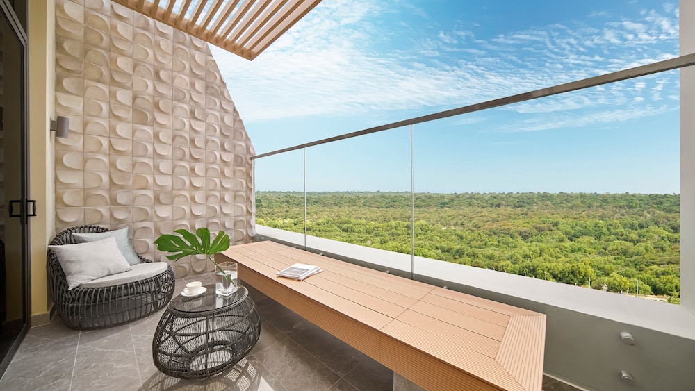 Suite, 1 King Bed, Smoking (Cabana) - Photo 1