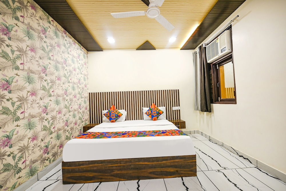 Deluxe Room - Photo 3