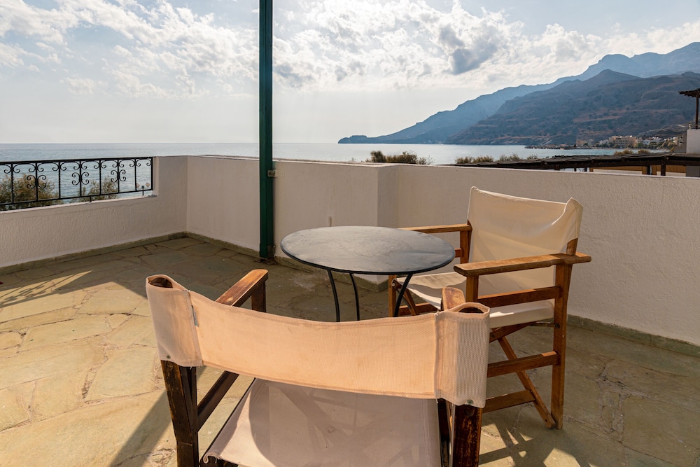 Traditional Studio Suite, Sea View - Photo 9