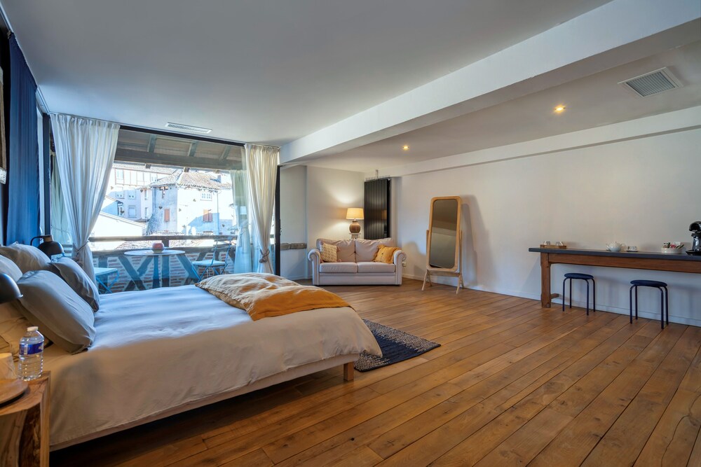 Panoramic Loft