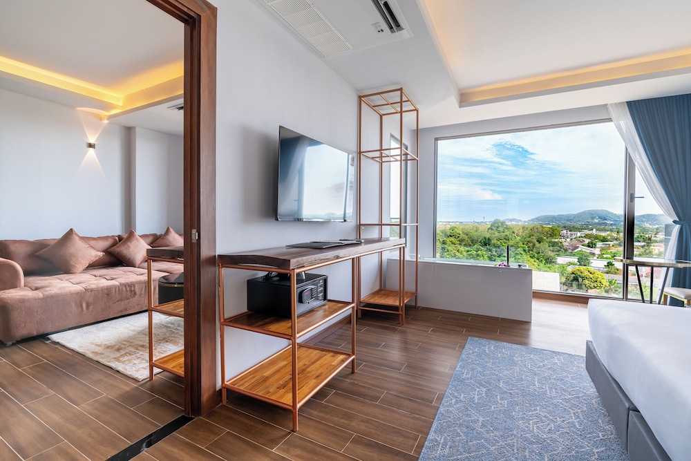 Premium Family Suite - Photo 3