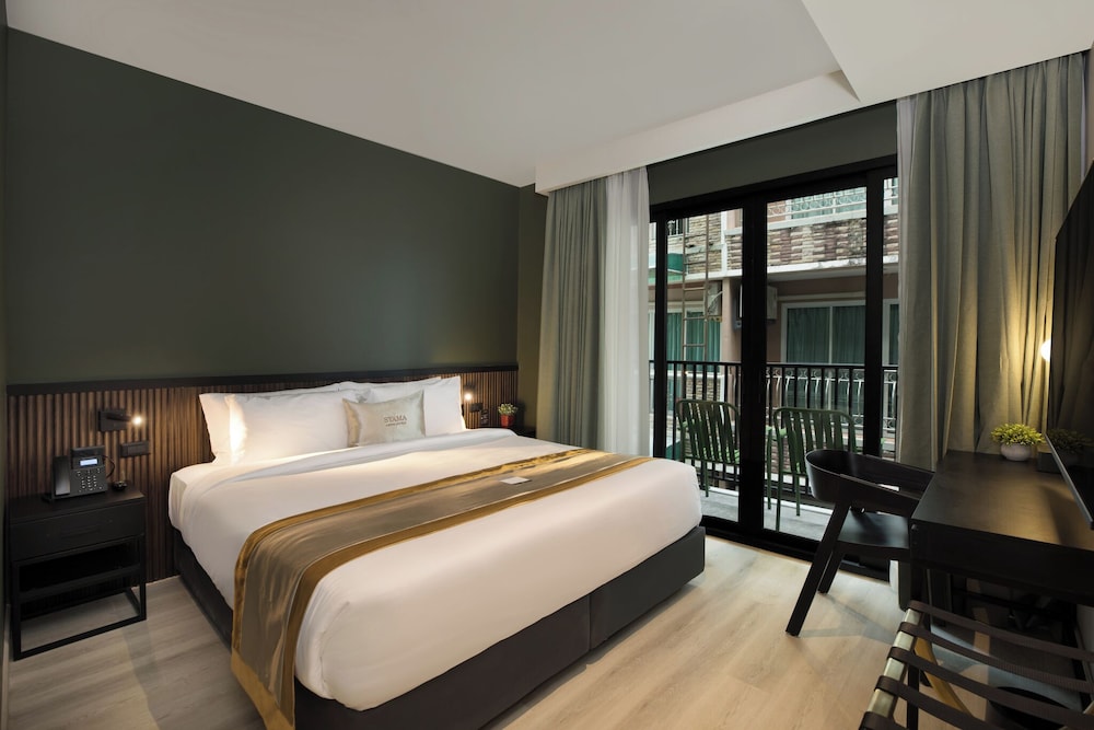 Deluxe Suite