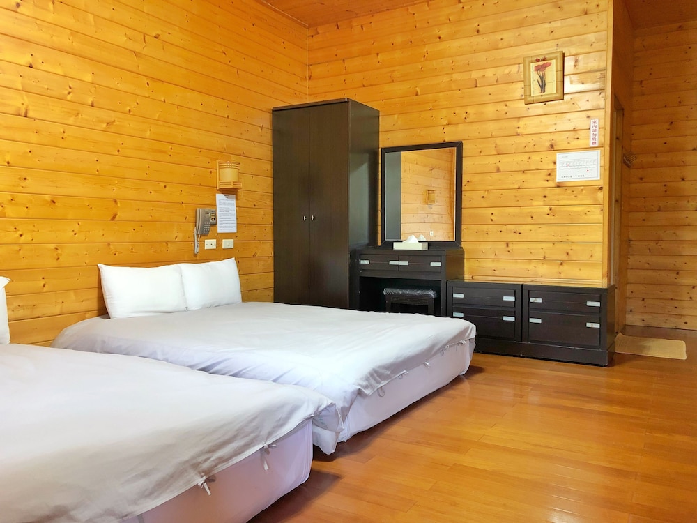 Basic Quadruple Room
