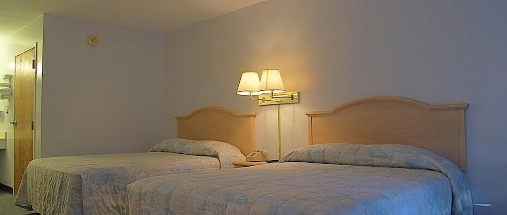 Double Room, 2 Queen Beds photo 1