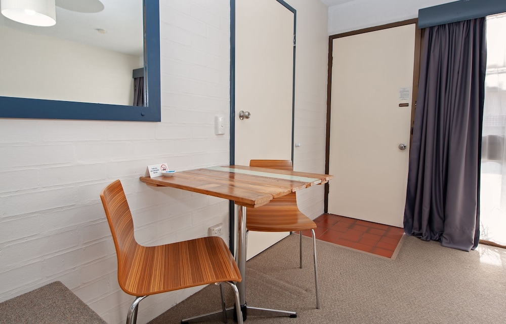 Standard Twin Room photo 3