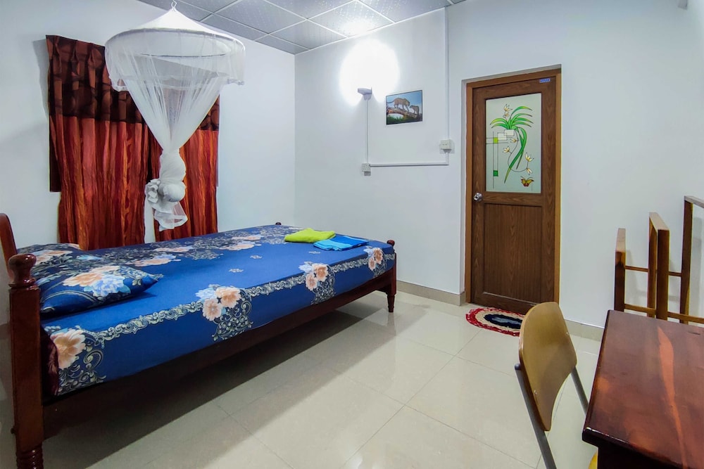 Basic Double Room photo 3