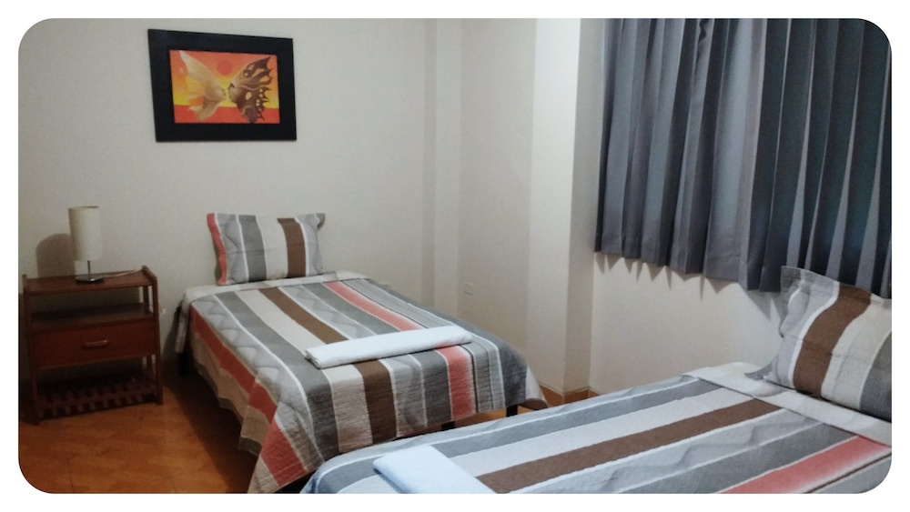 Classic Twin Room, 2 Twin Beds photo 2