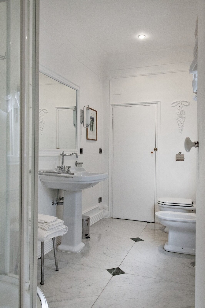 Superior Room - Photo 4