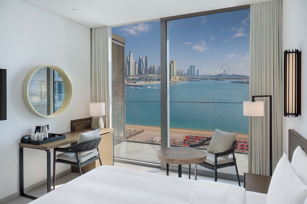 Premium Room, Sea View thumbnail 5