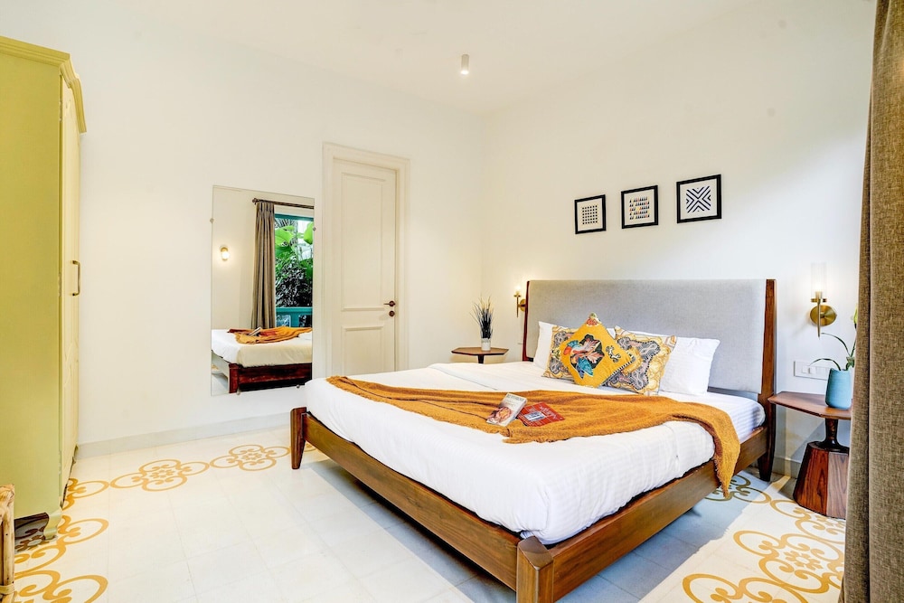 Villa photo 3
