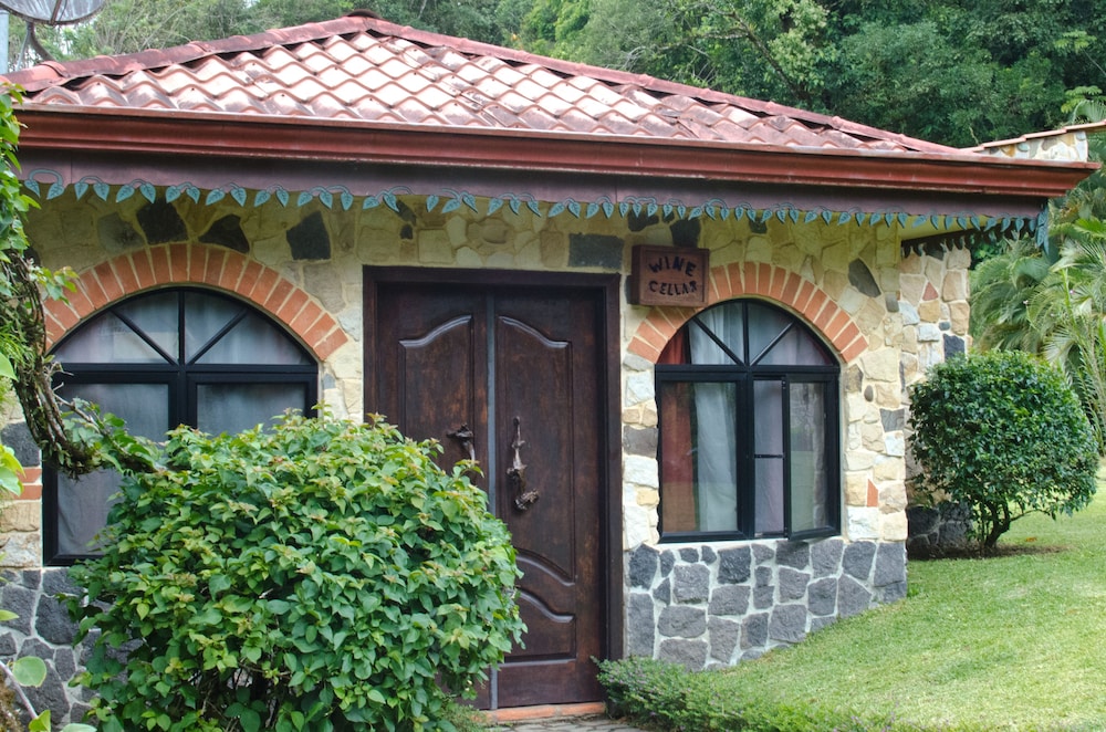 Romantic Bungalow, 1 Bedroom photo 3