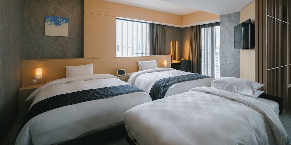 Royal Suite, Non Smoking (For 3 guests, 2 double beds + 1 extra bed)