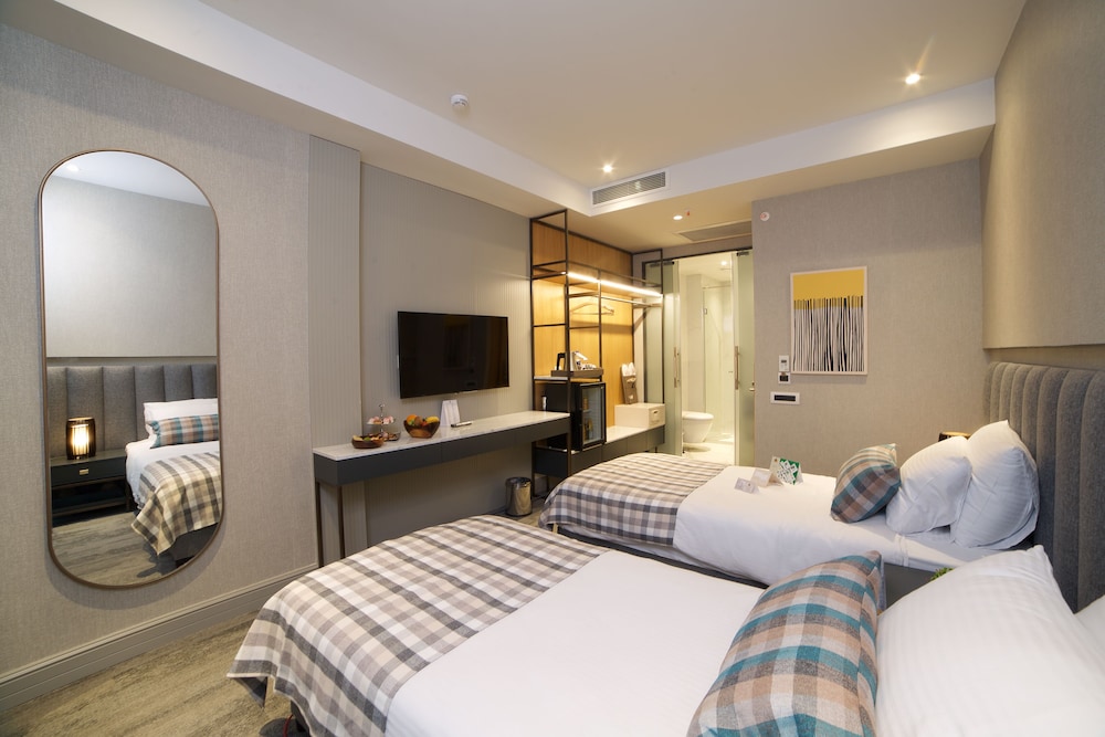 Standard Twin Room, Balcony photo 2
