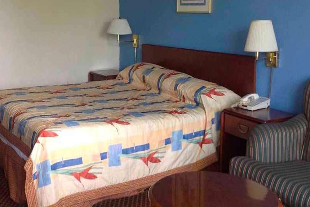 Room, 1 Double Bed, Smoking, Kitchenette photo 3