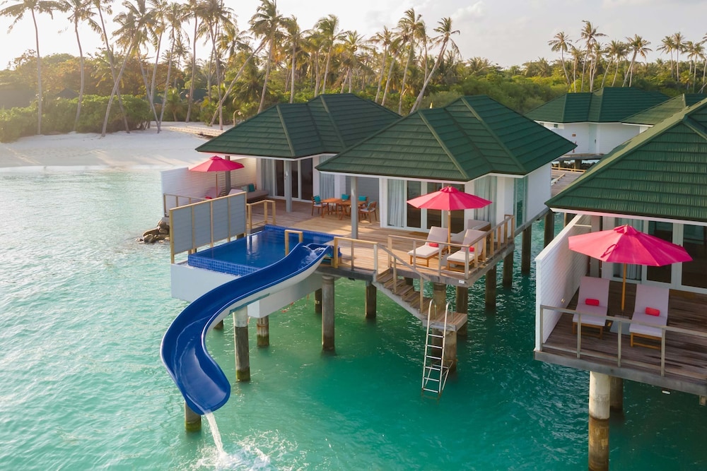 Two Bedroom Lagoon Villa with Pool + Slide photo 3