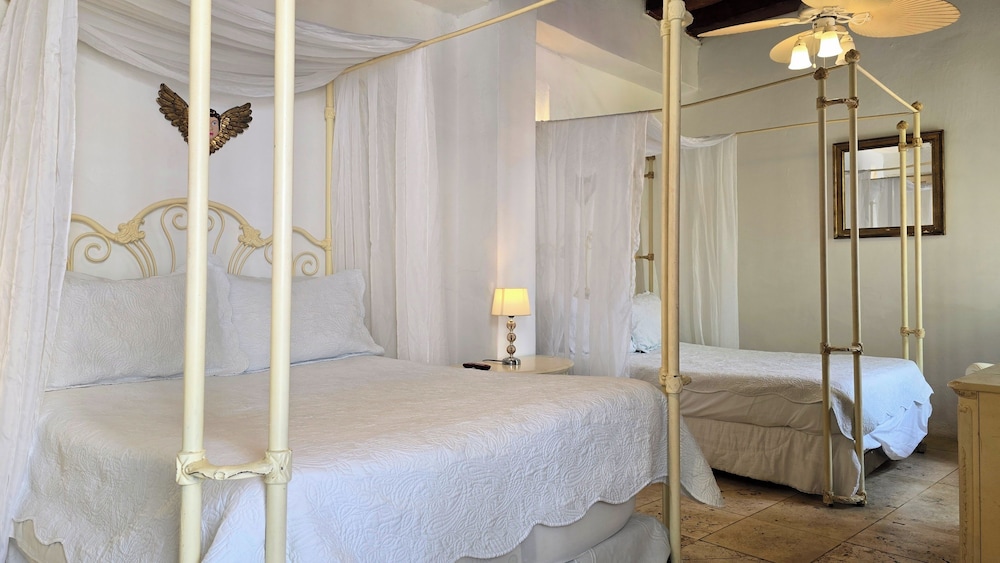 Family Room, 2 Double Beds photo 1