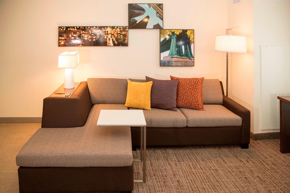 Suite, 1 Bedroom photo 3