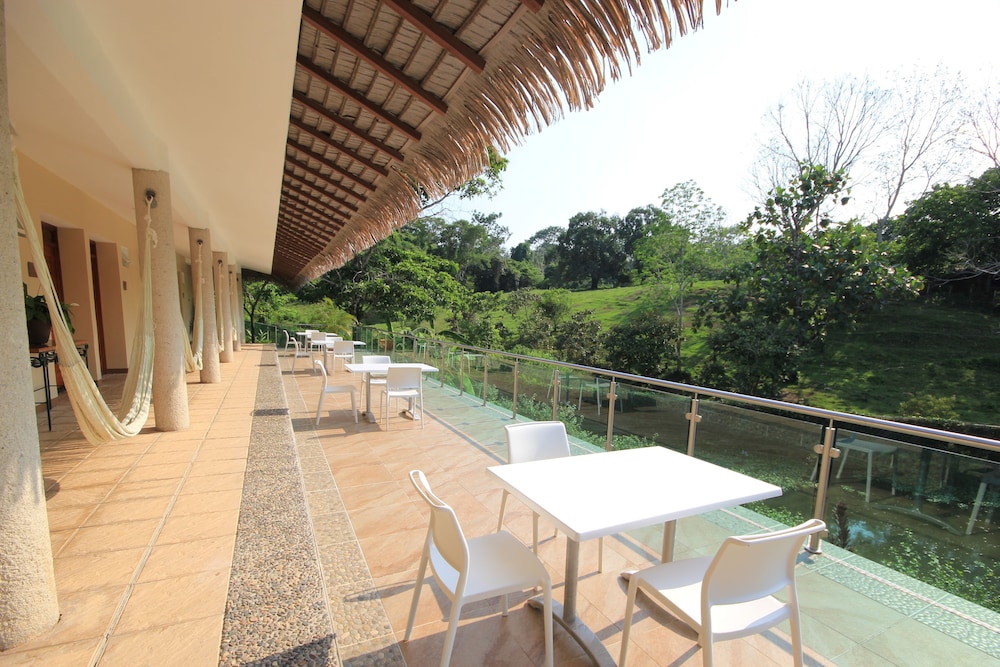 Executive Double Room - Photo 15