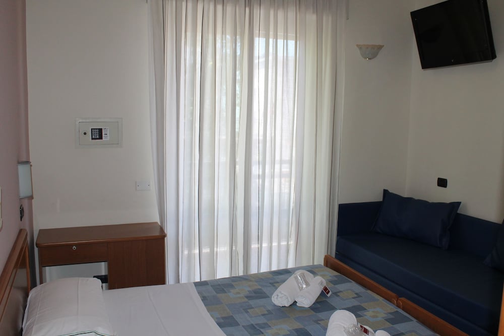 Comfort Quadruple Room