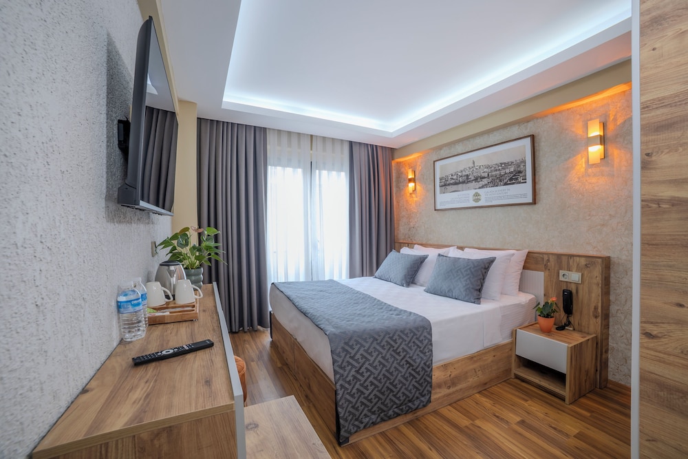 Standard Double or Twin Room photo 1