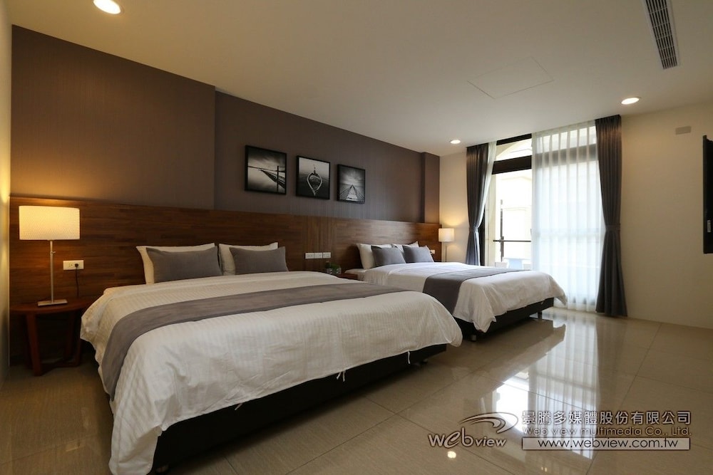 Comfort Quadruple Room, Balcony photo 3