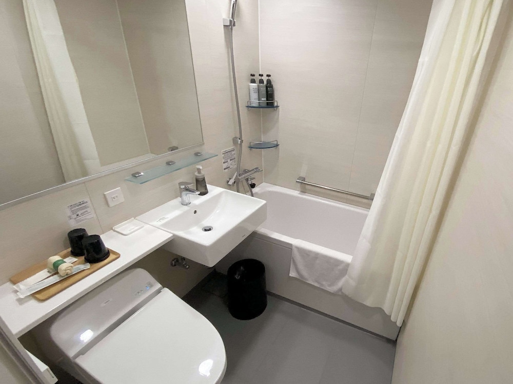 Wide King Room, Non Smoking - Photo 14