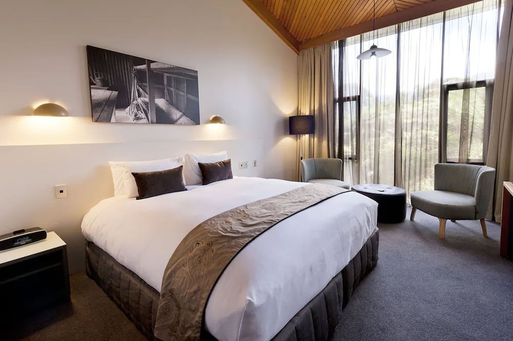 Superior Room, 1 King Bed - Photo 1