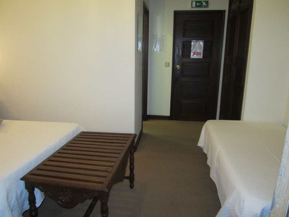 Double Room With Extra Bed photo 2