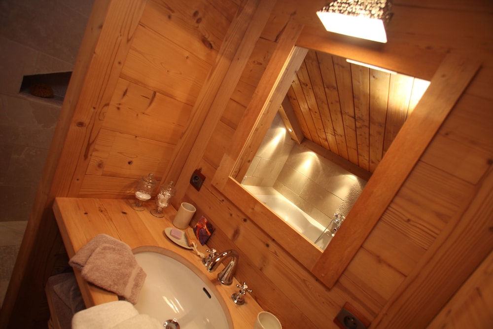 Suite (La suite d'Albert) photo 3