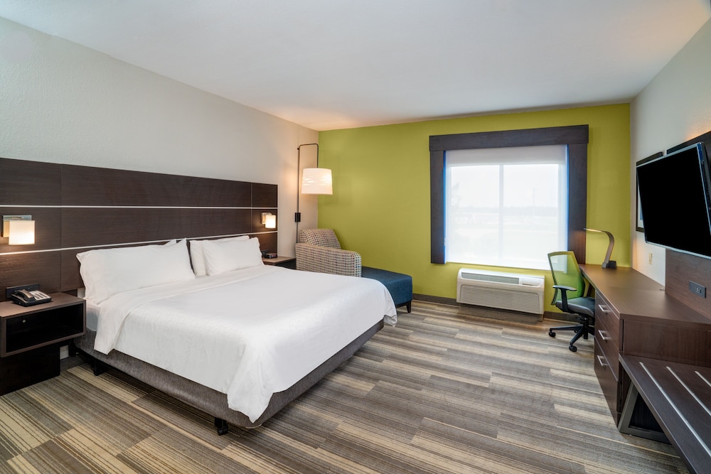 Standard Room, 1 King Bed, Accessible (Accessible Tub) - Photo 2